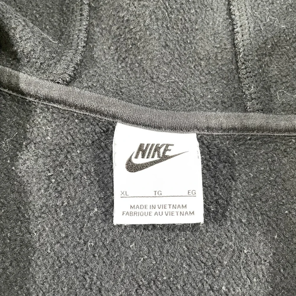 Nike Kids Black Zip Hoodie Size XL Fleece Sweatshirt Swoosh Logo